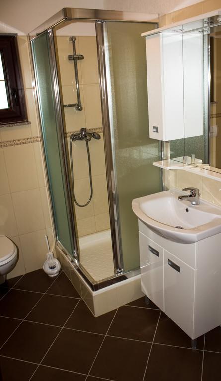 Vasto Apartments Kastela Phòng bức ảnh