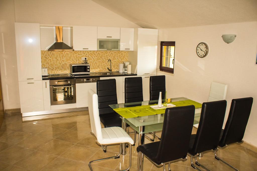 Vasto Apartments Kastela Phòng bức ảnh
