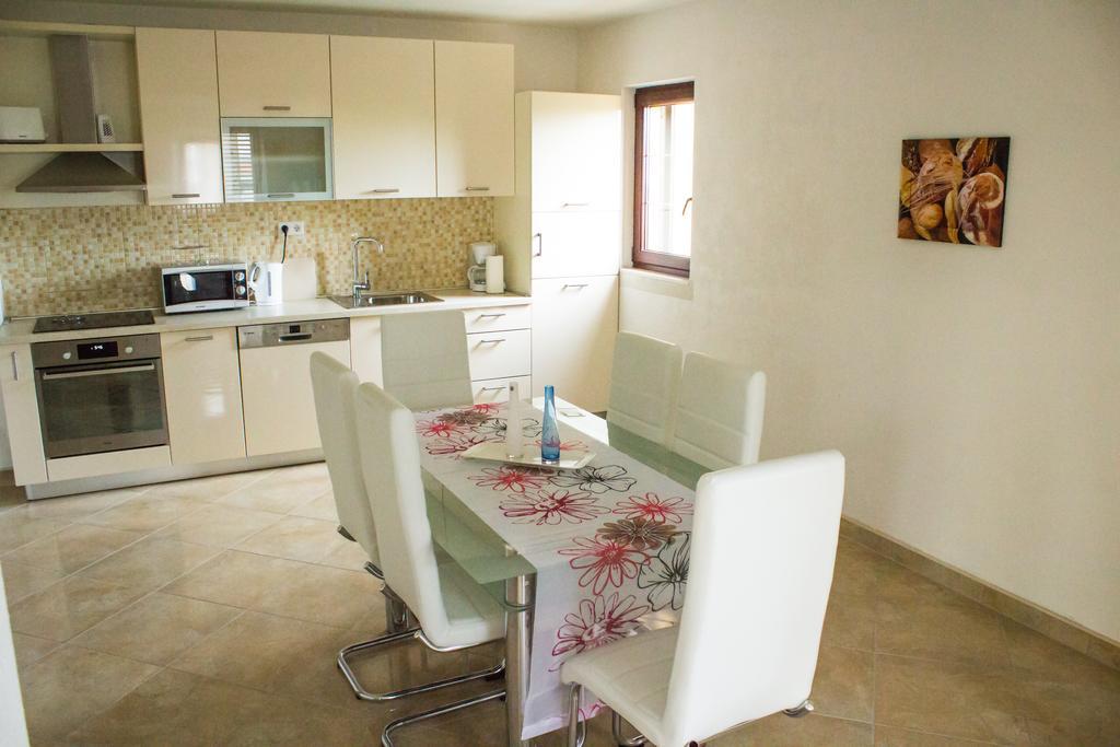 Vasto Apartments Kastela Phòng bức ảnh